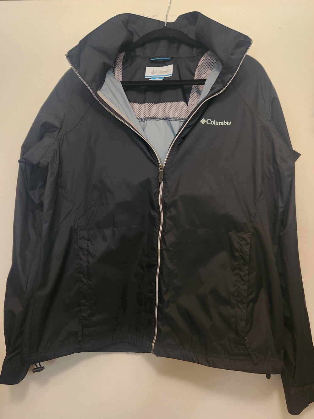 Columbia Men's Black Windbreaker Jacket